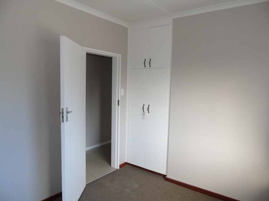 To Let 3 Bedroom Property for Rent in Beacon Bay Eastern Cape